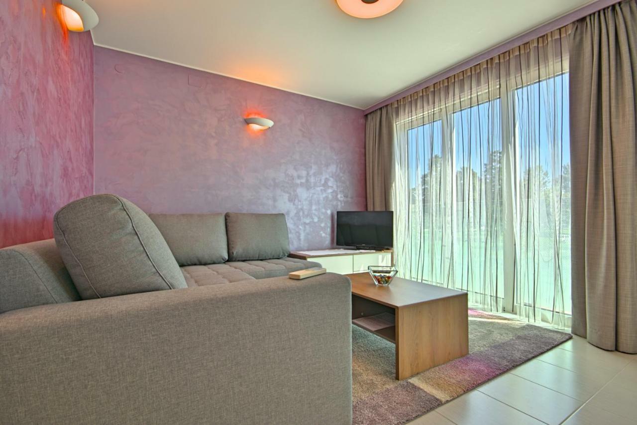 Apartments Riva-Interauto Umag Exterior photo